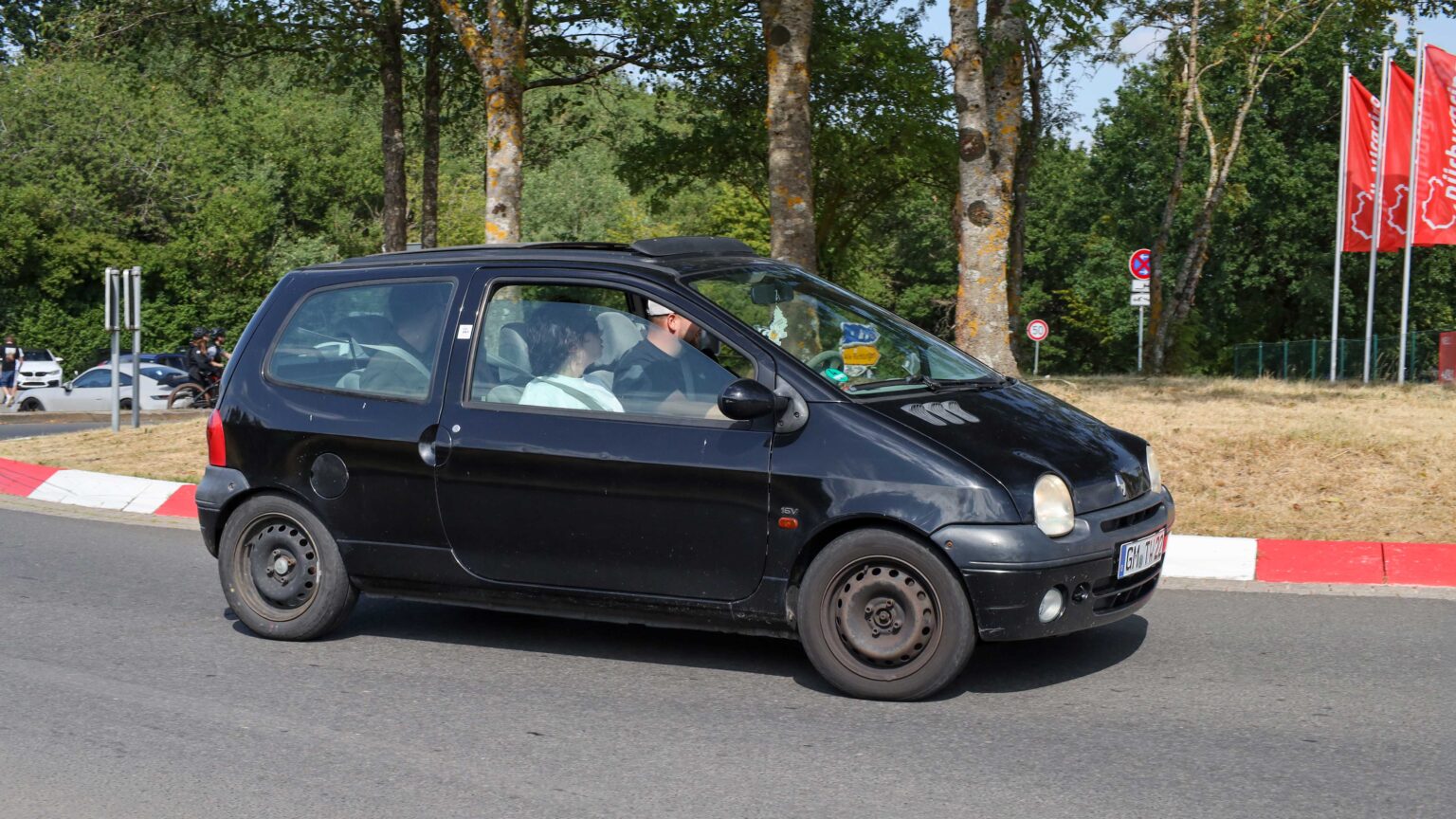 Renault-Twingo-1-at-Nurburgring