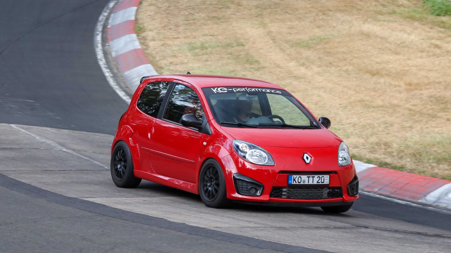 Renault-Twingo-KE-Performance