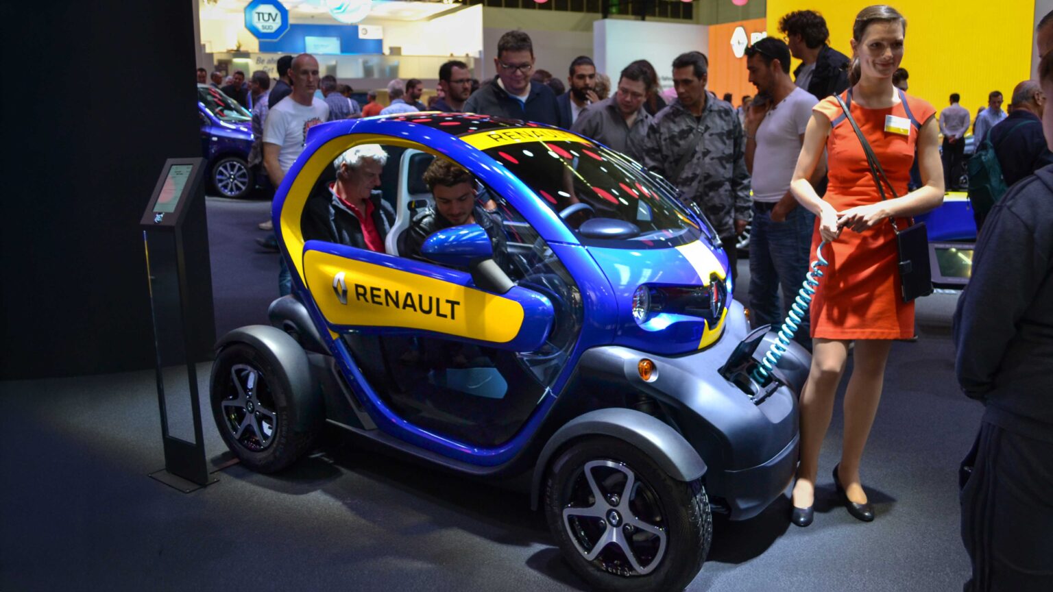 Renault-Twizzy-EV