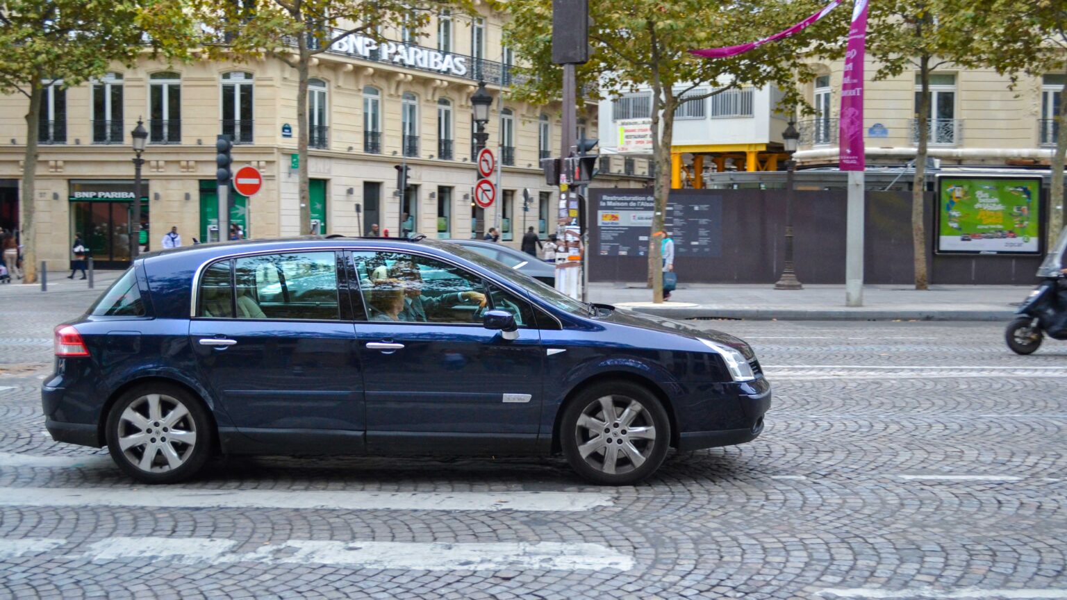 Renault-Vel-Satis-3,5-V6-in-Paris