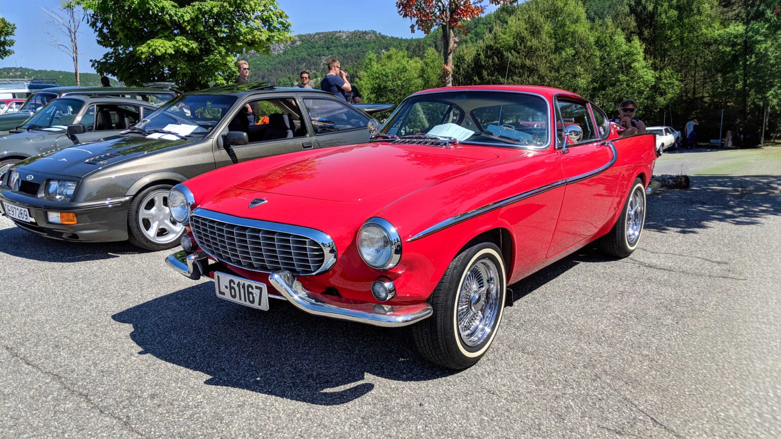 Volvo-P-1800-red-coupe