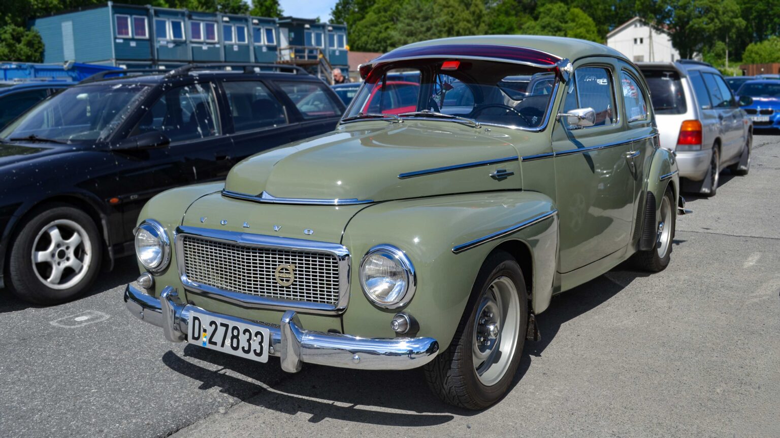 Volvo-PV-light-green