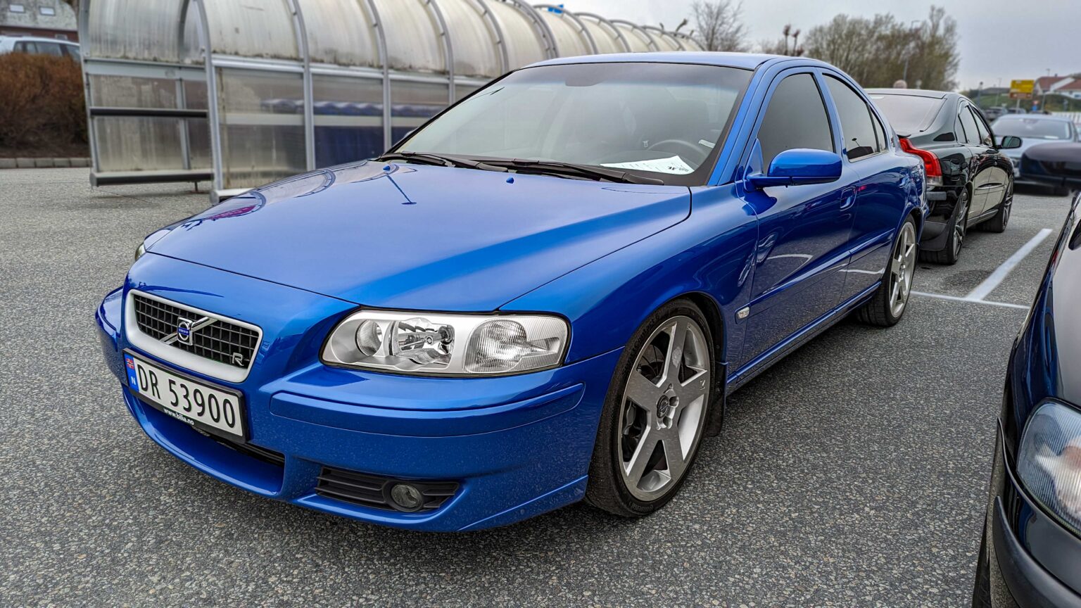 Volvo-S60-R-blue