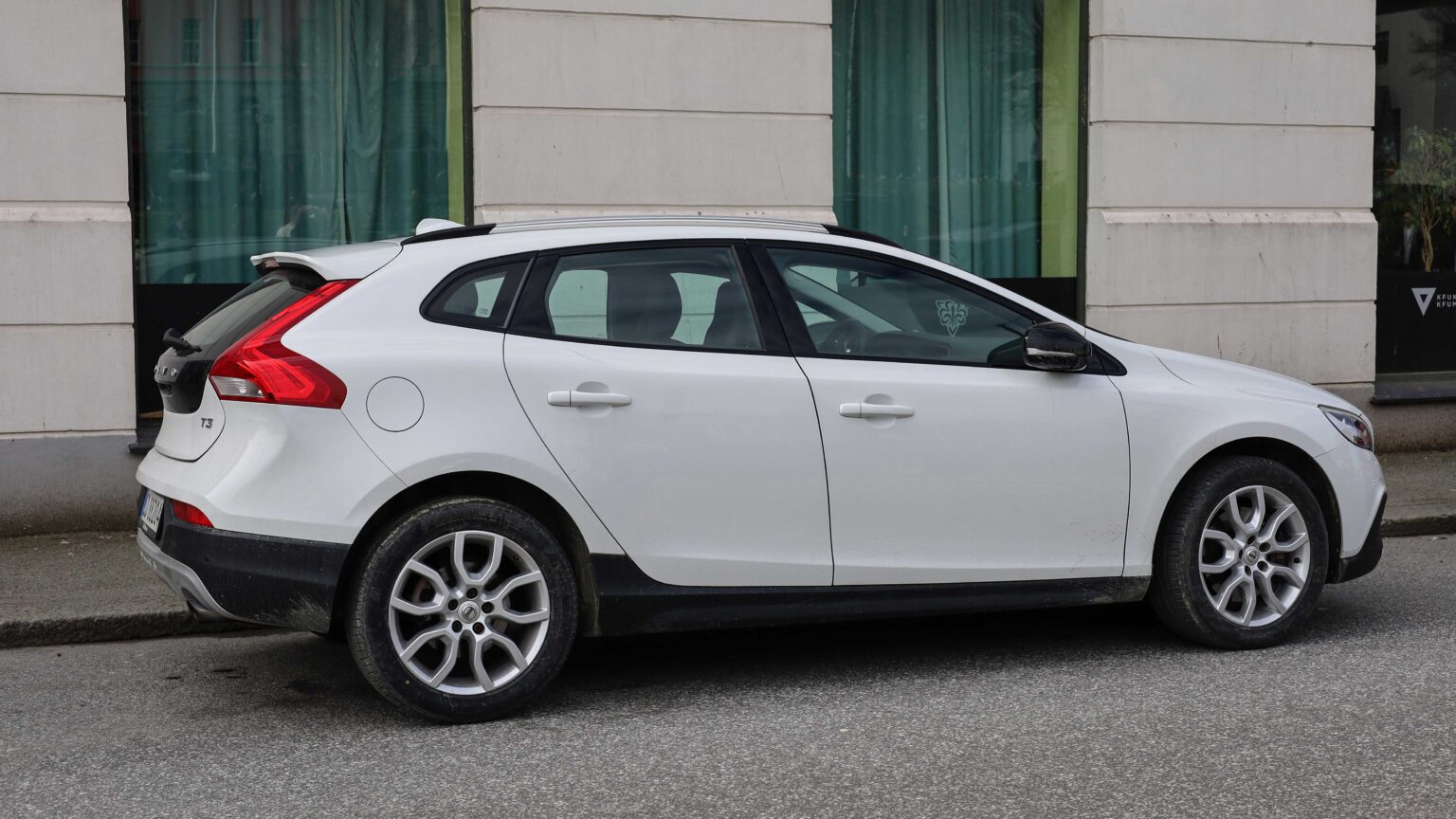 Volvo-V40-T3