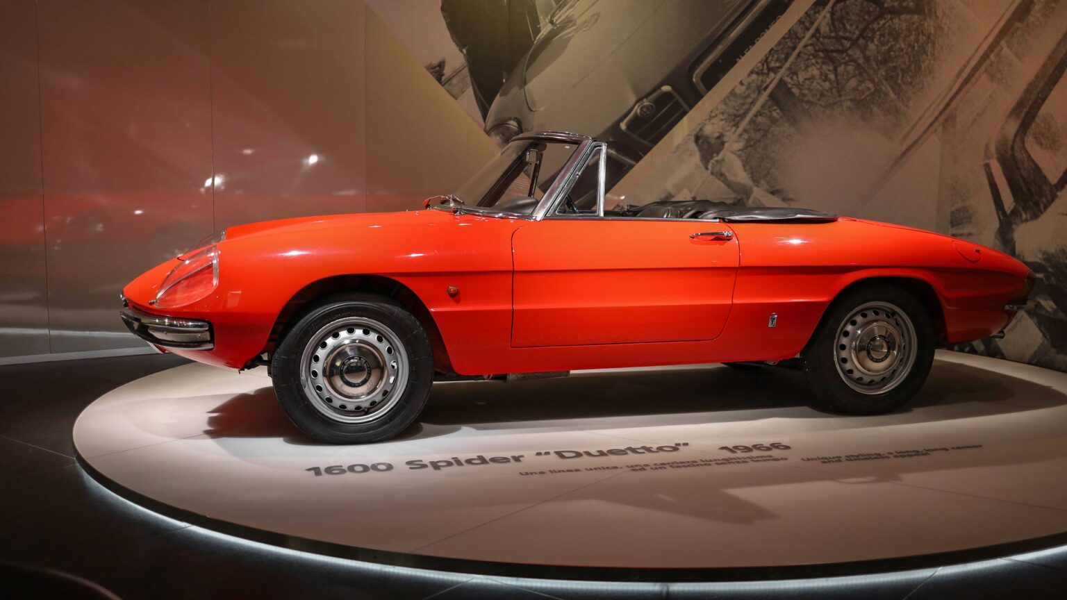 Alfa-Romeo-1600-Spider-Duetto