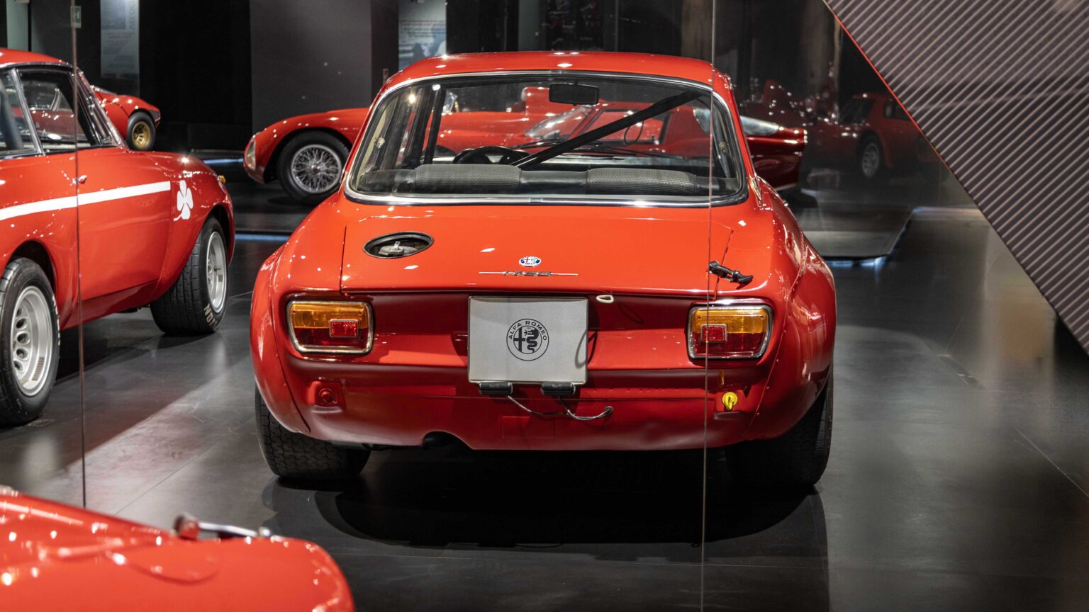 Alfa-Romeo-1750-GTAm-rear-red