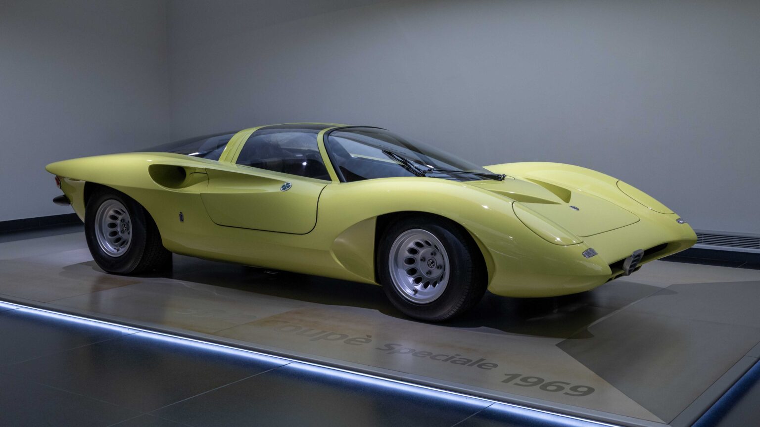 Alfa-Romeo-33-Speciale-1969