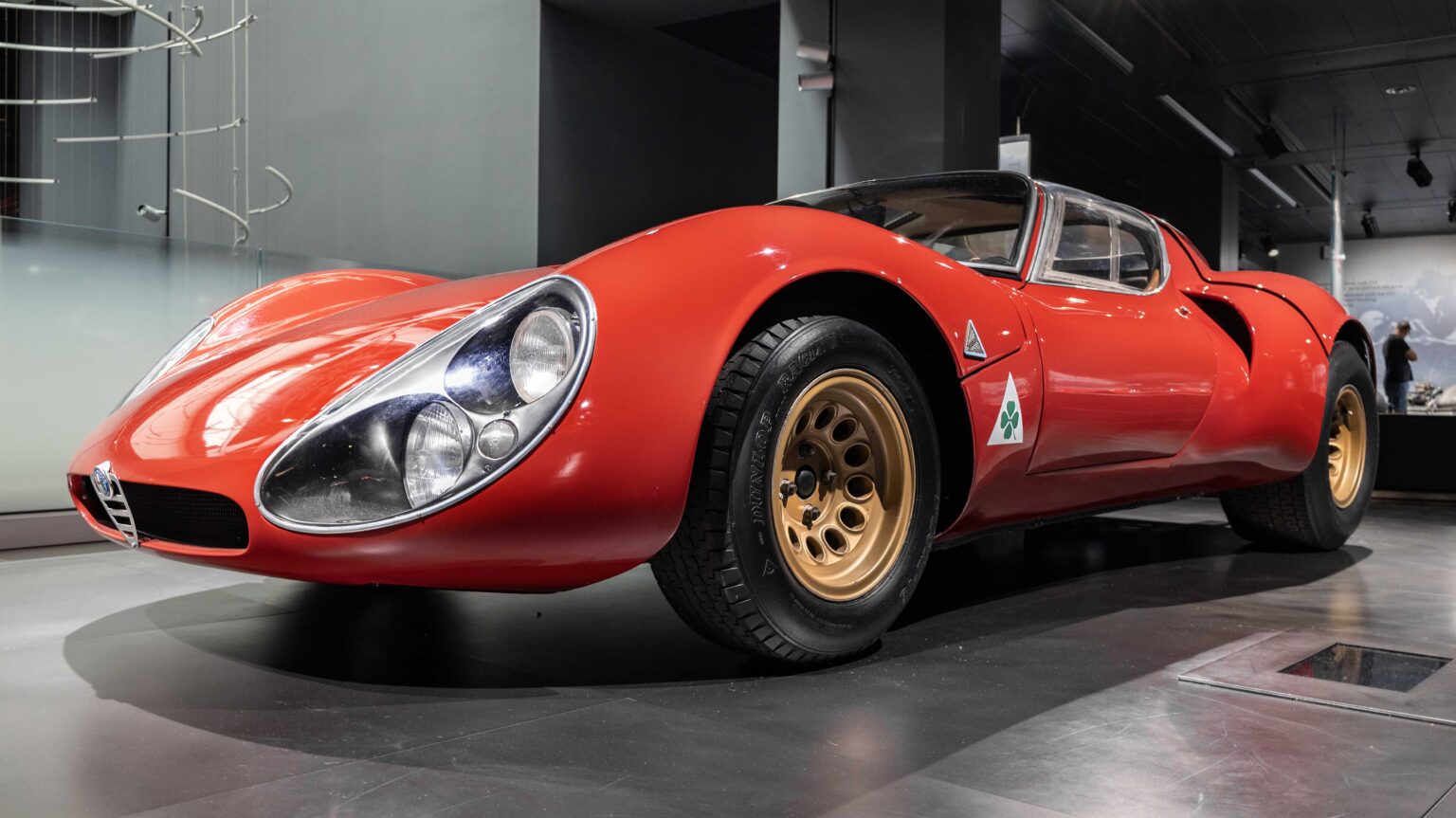 Alfa-Romeo-33-Stradale-prototype-1967-red