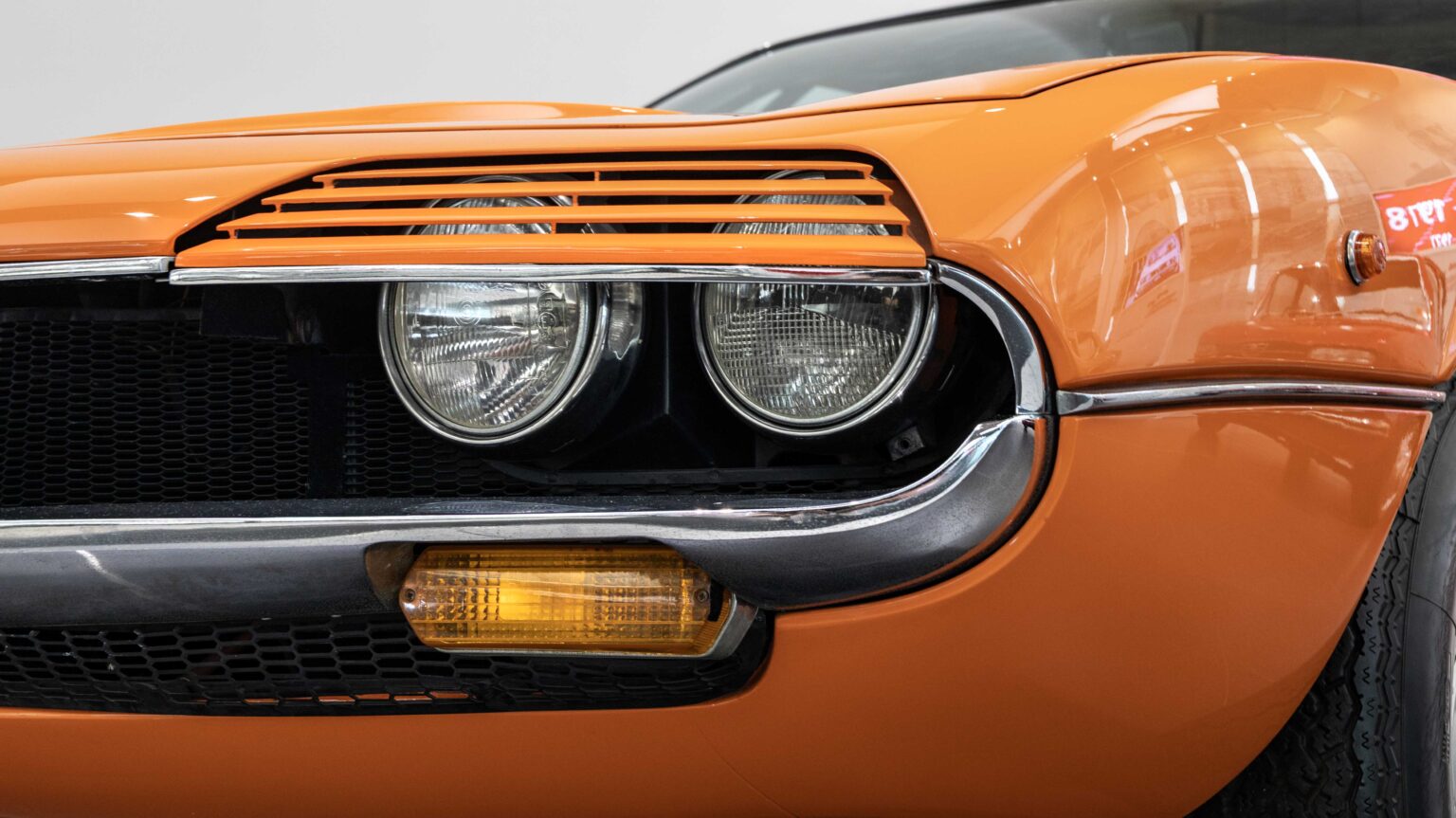 Alfa-Romeo-Montreal-front-detail