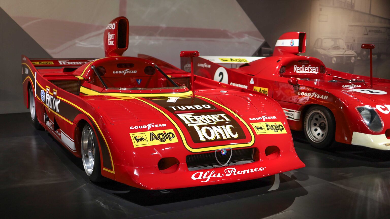 Alfa-Romeo-Tipo-33-SC-12-Turbo-racecar