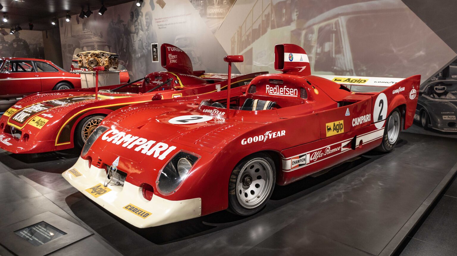 Alfa-Romeo-Tipo-33-TT-12-race