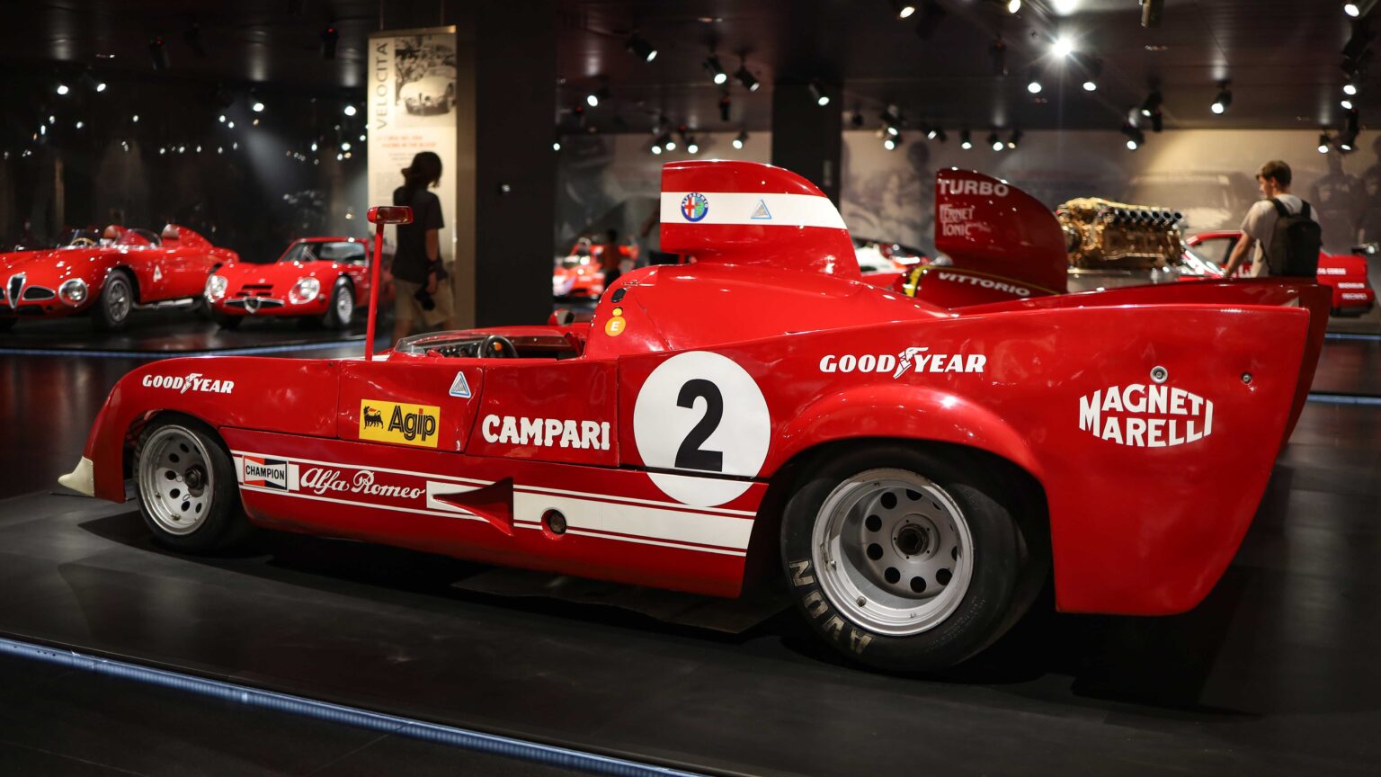 Alfa-Romeo-Tipo-33-TT-12-racecar