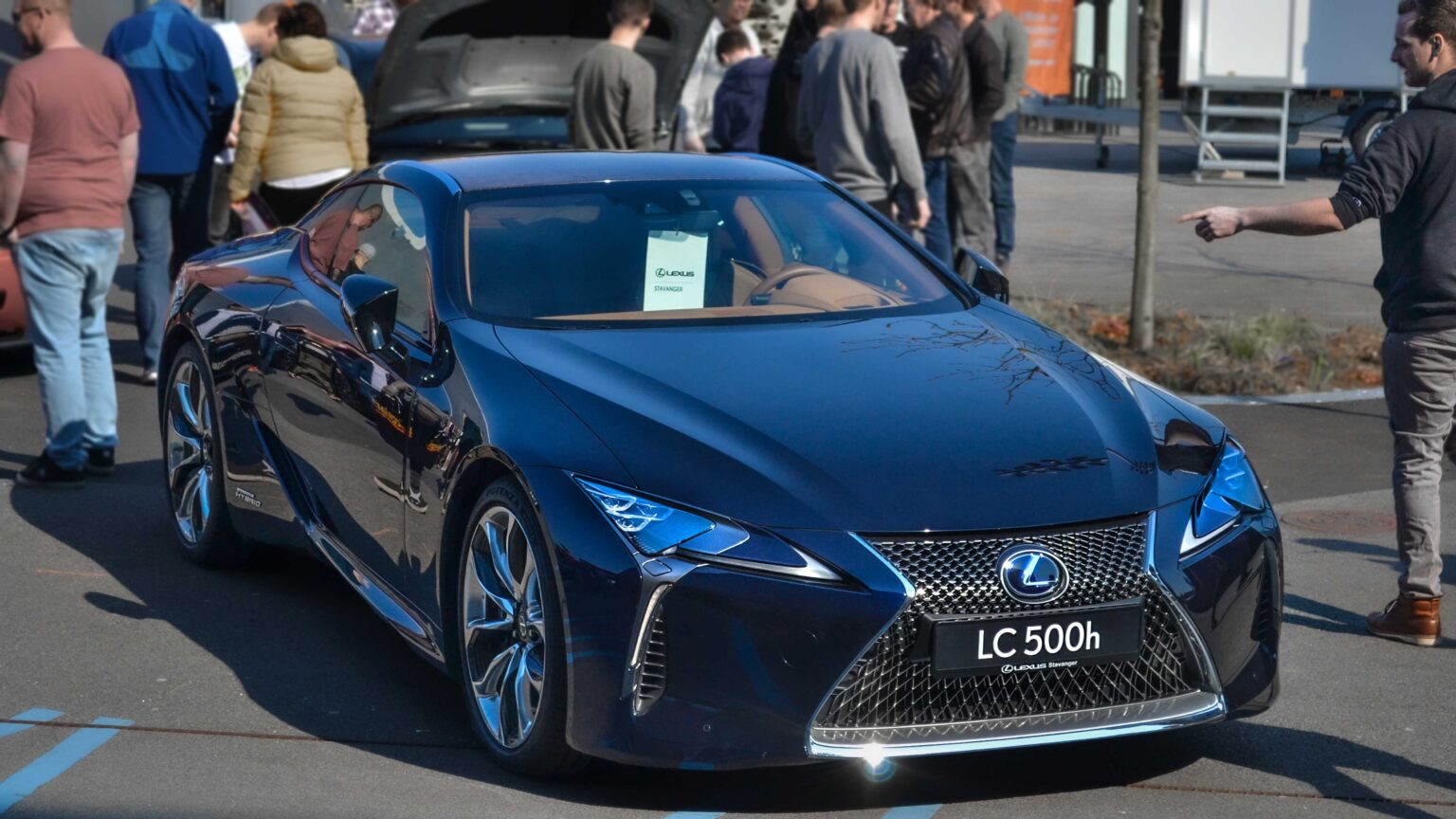 Lexus-LC-500h-front