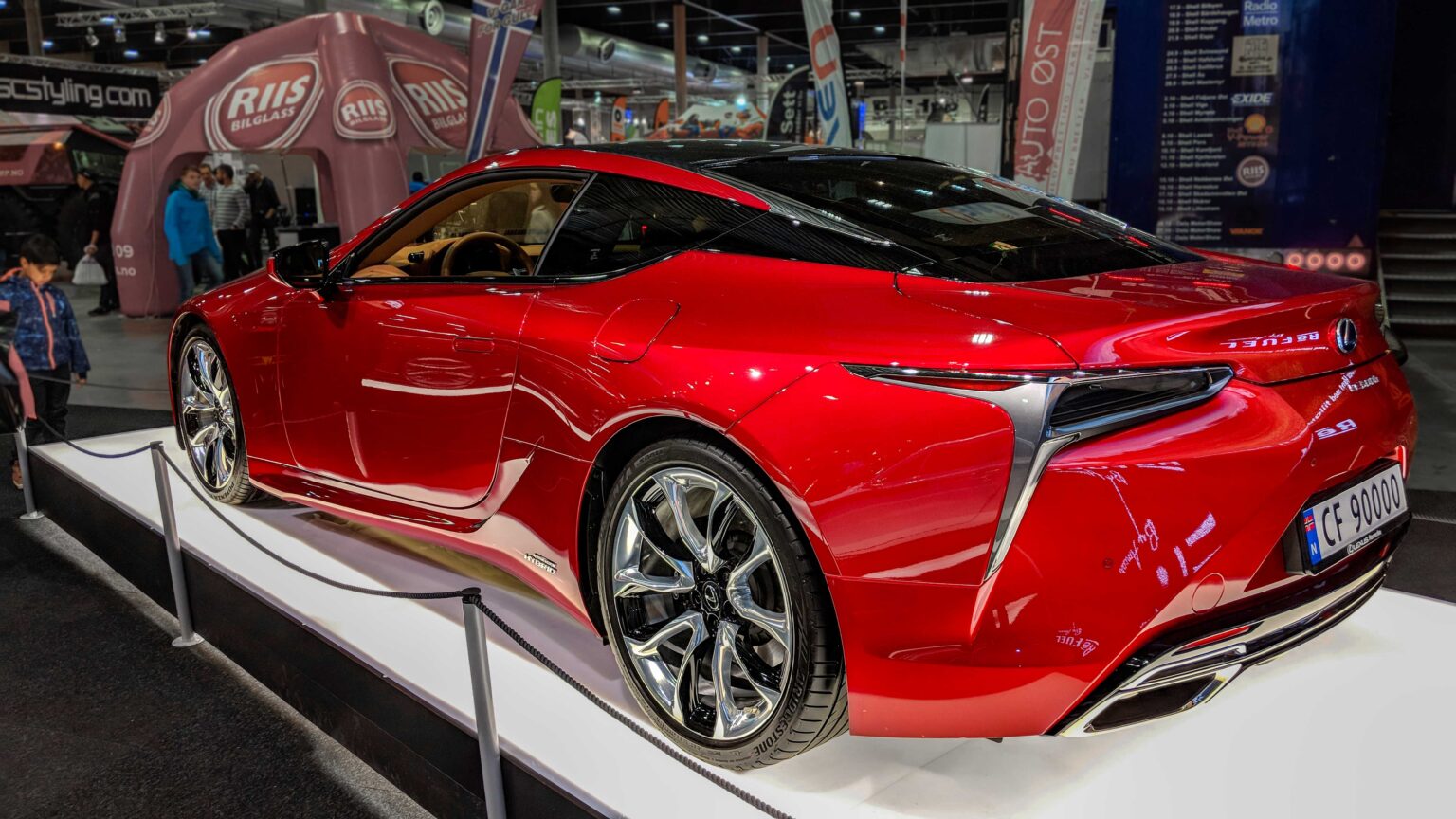 Lexus-LC-Coupe-rear