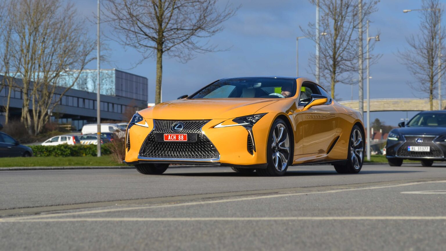 Lexus-LC-yellow