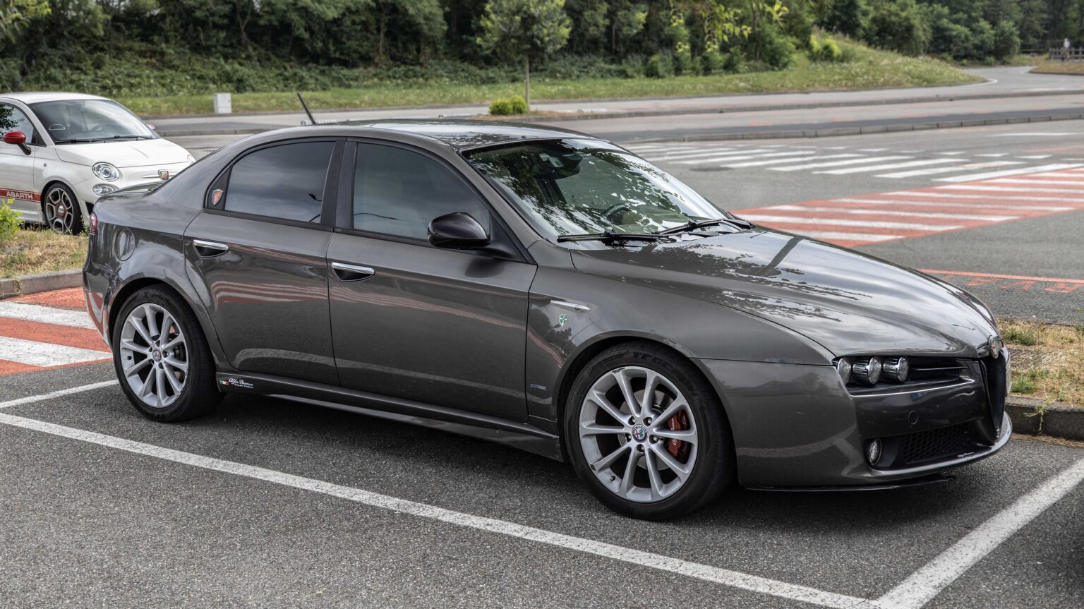 Alfa-159-JTDm-parked