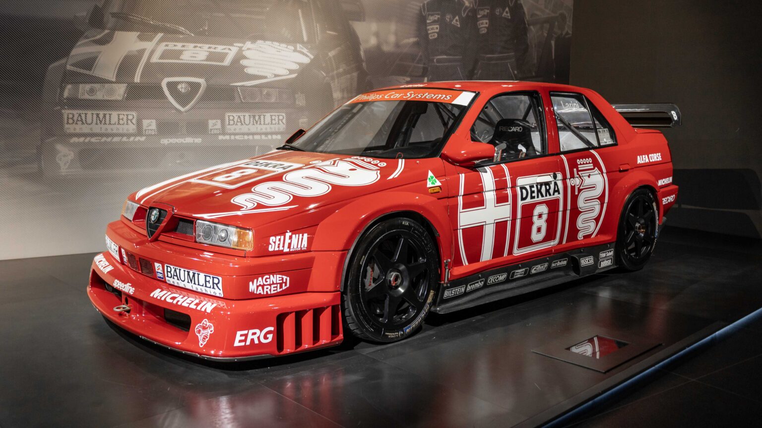 Alfa-Romeo-155-V6-TI-by-driver-Larini