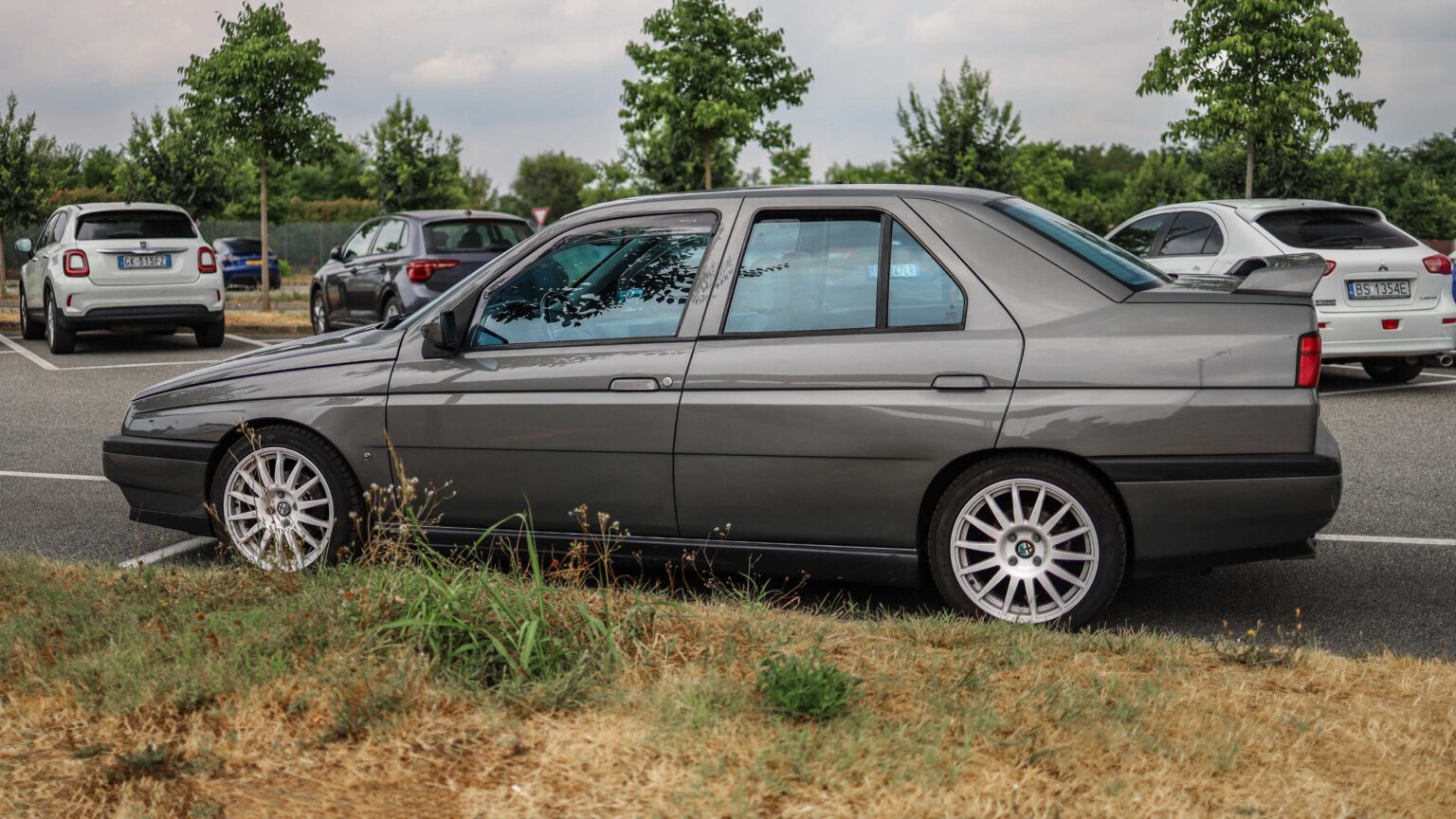 Alfa-Romeo-155-side