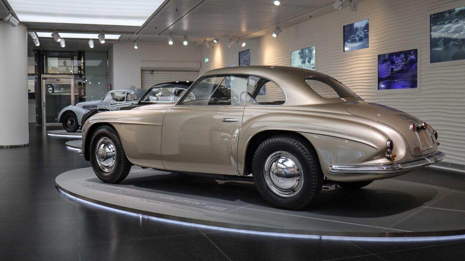 Alfa-Romeo-6C-2500-Super-Sport-1950-at-Milano-Museum