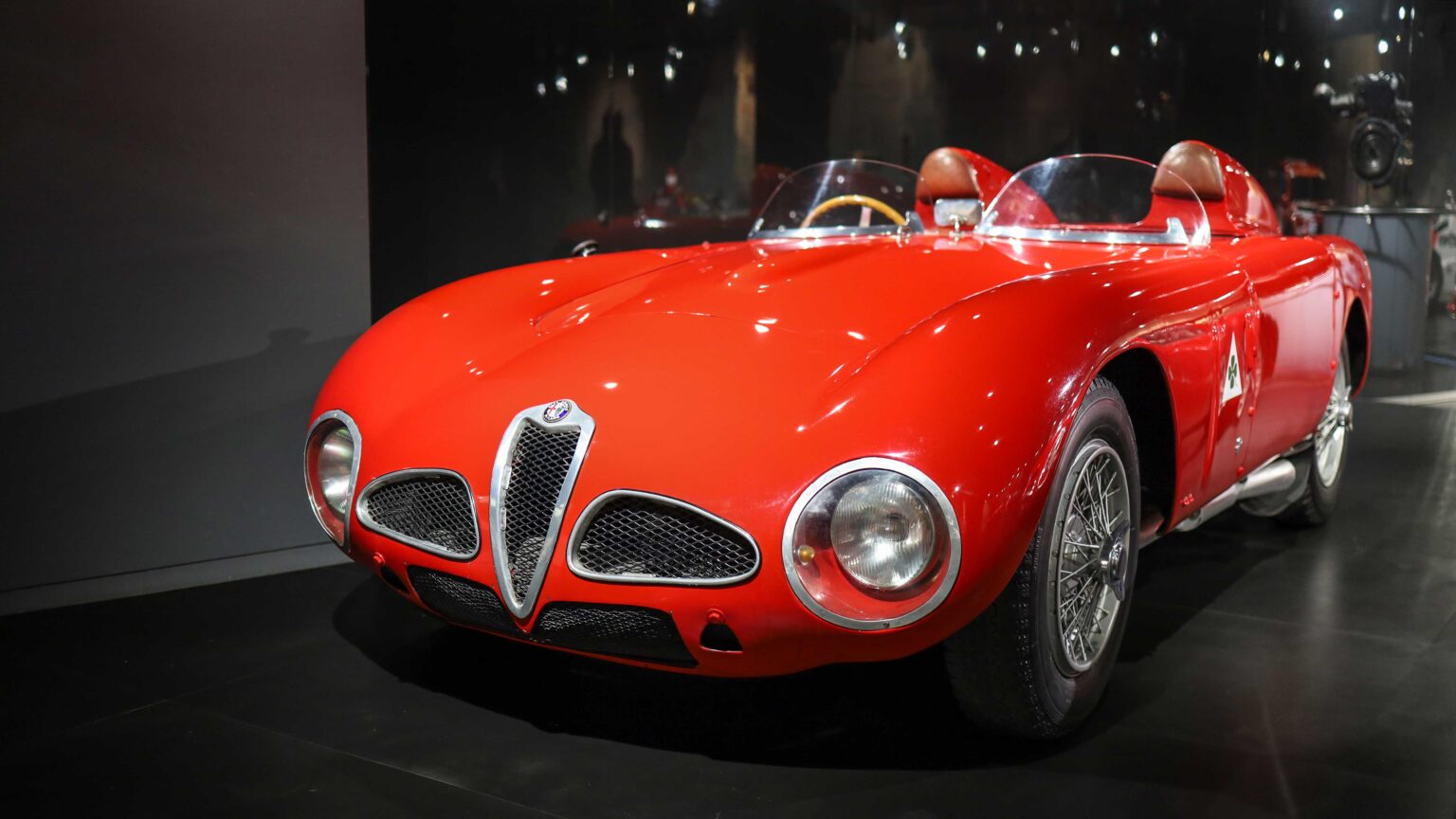 Alfa-Romeo-6C-3000-CM-front