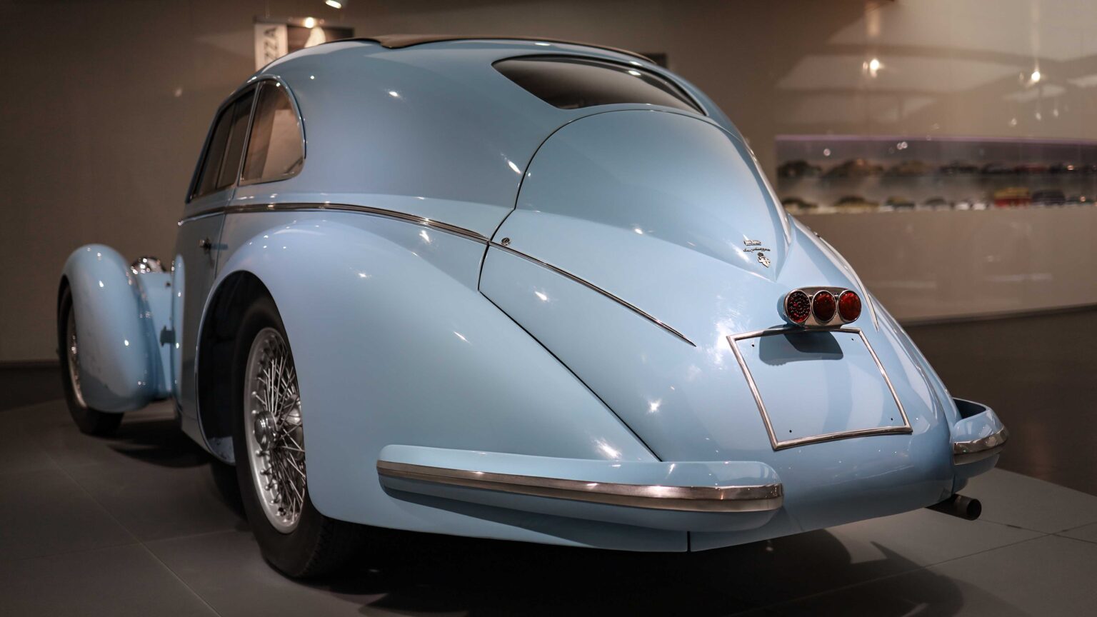 Alfa-Romeo-8C-2900-B-Lungo-tail