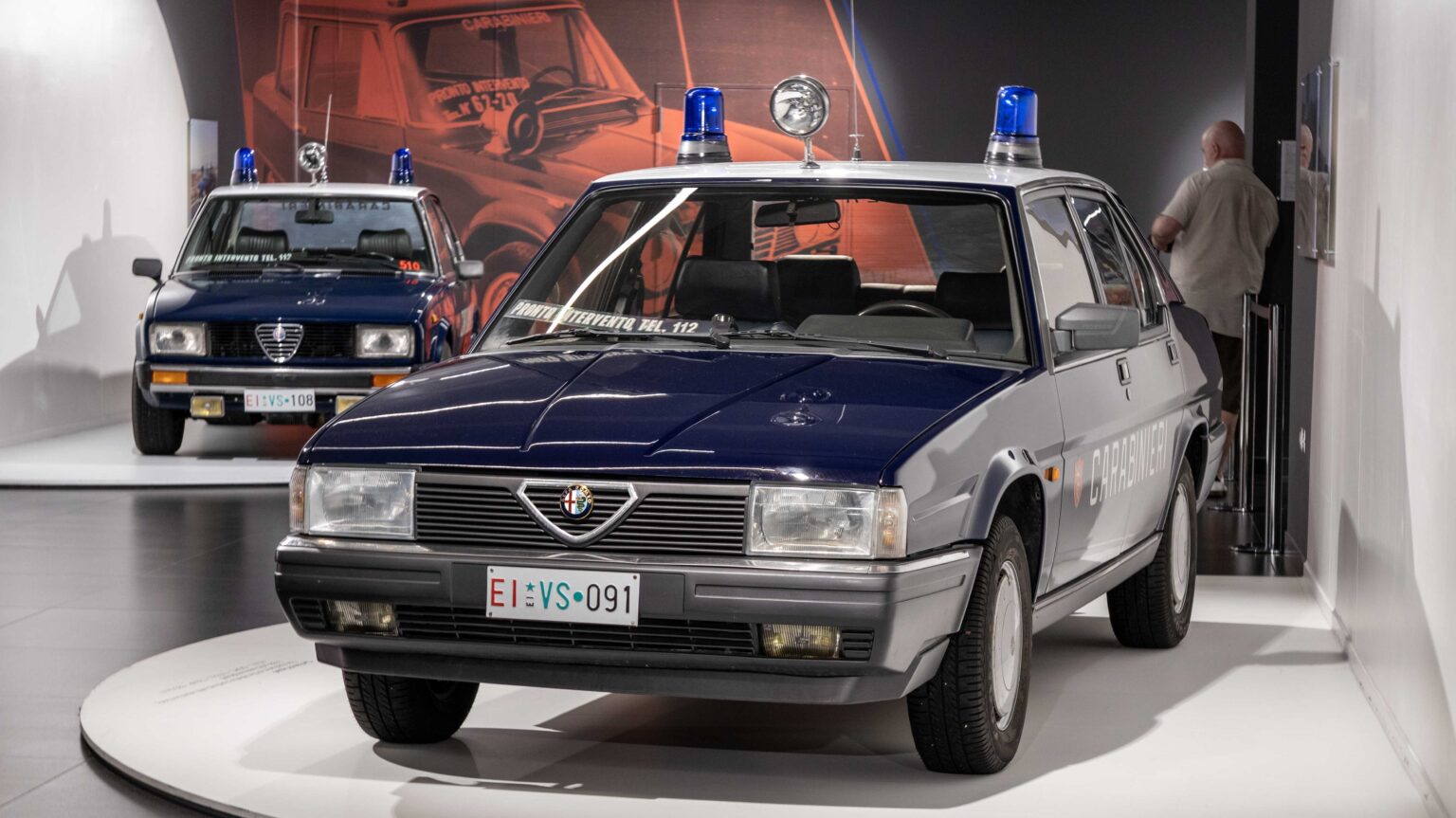 Alfa-Romeo-90-1987-Police