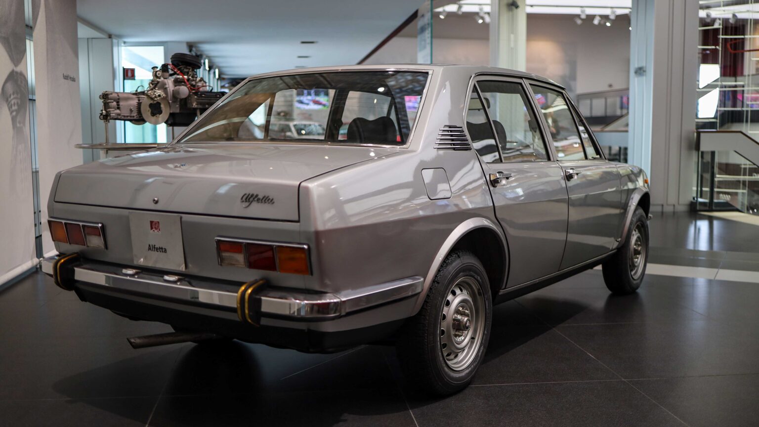 Alfa-Romeo-Alfetta-1972-rear