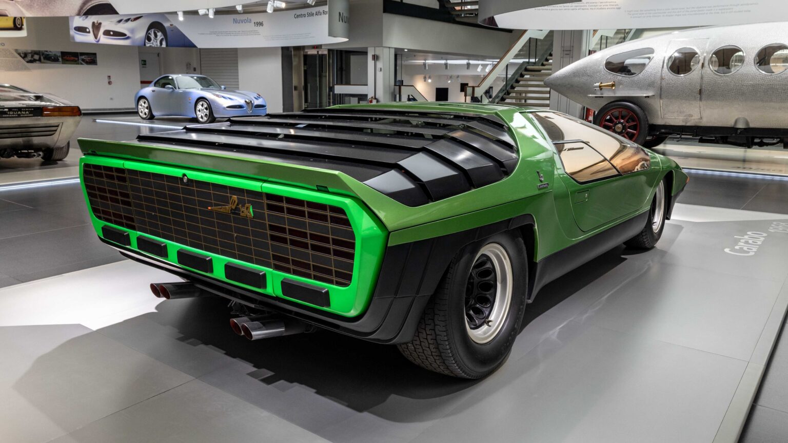 Alfa-Romeo-Carabo-Bertone-Concept-rear