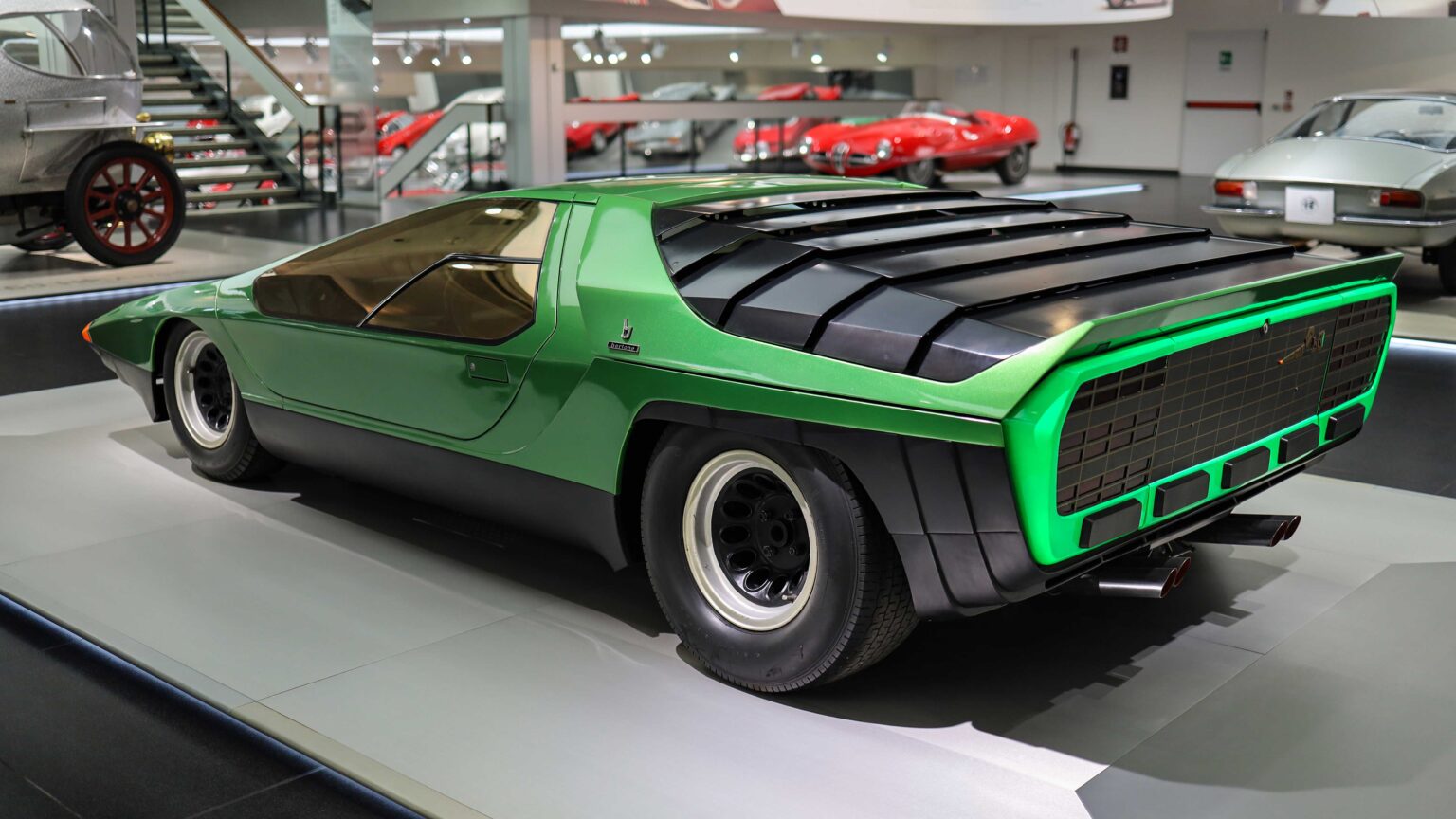 Alfa-Romeo-Carabo-rear