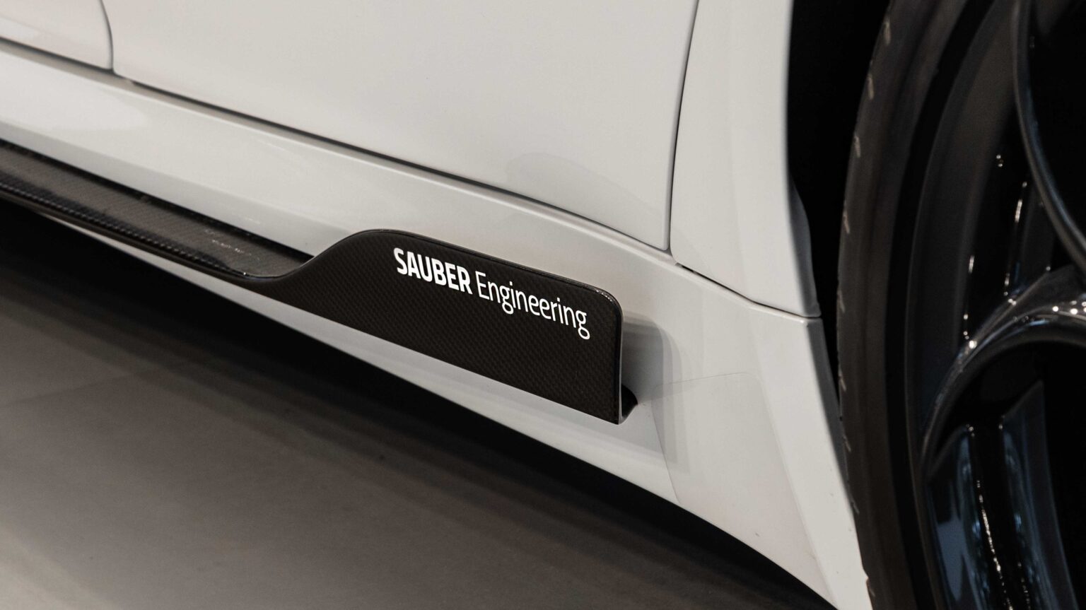 Alfa-Romeo-Giulia-Quadrifoglio-Racing-Edition-Sauber