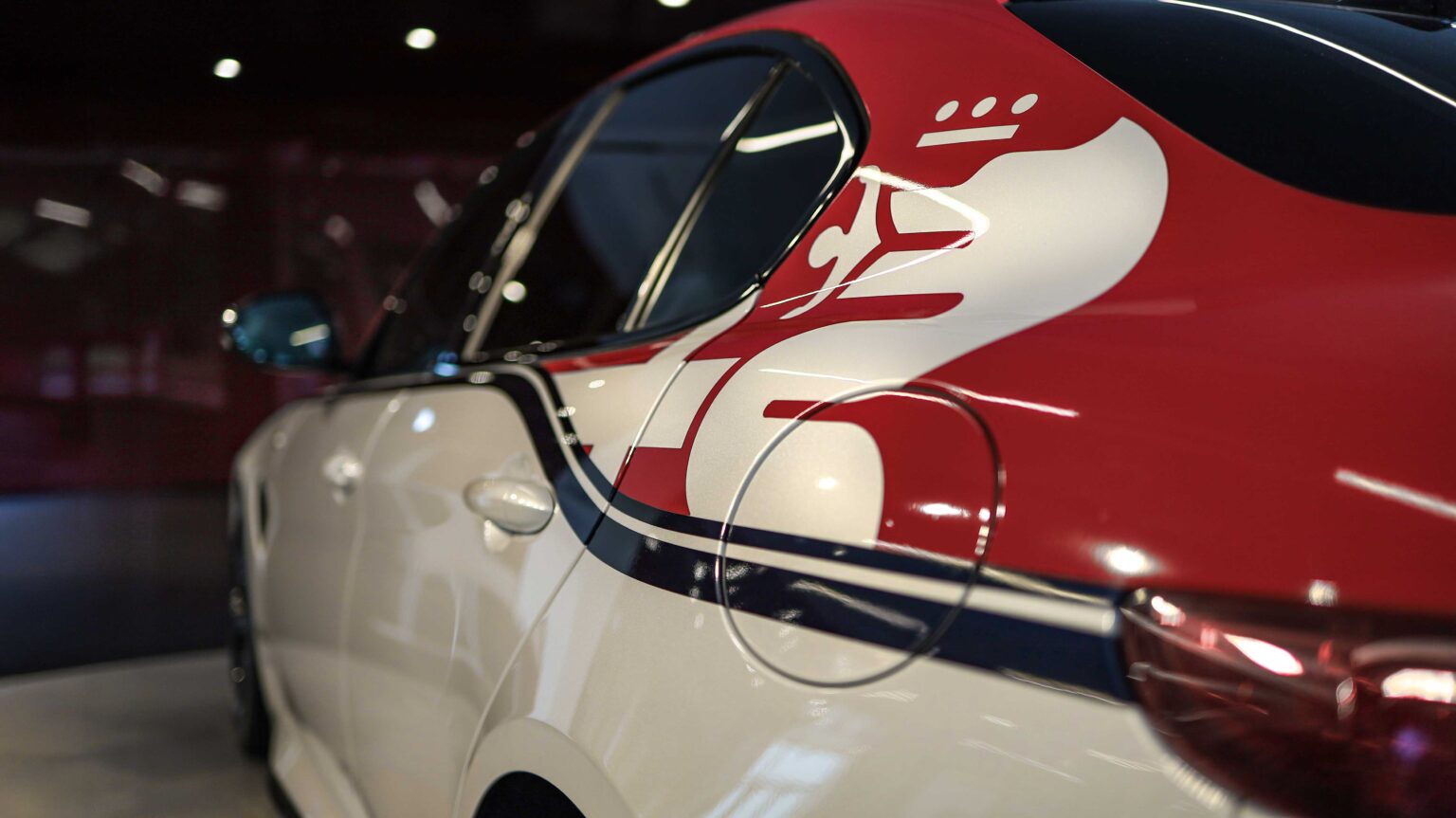 Alfa-Romeo-Giulia-Quadrifoglio-detail