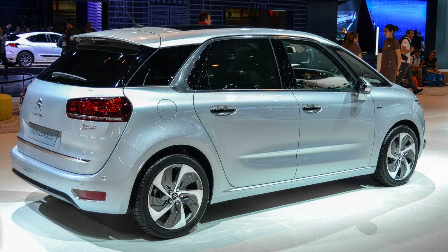 Citroen-C4-Picasso-silver