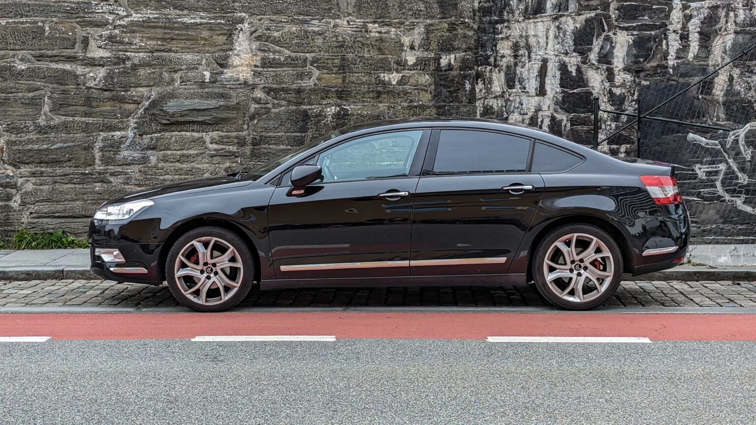 Citroen-C5-black
