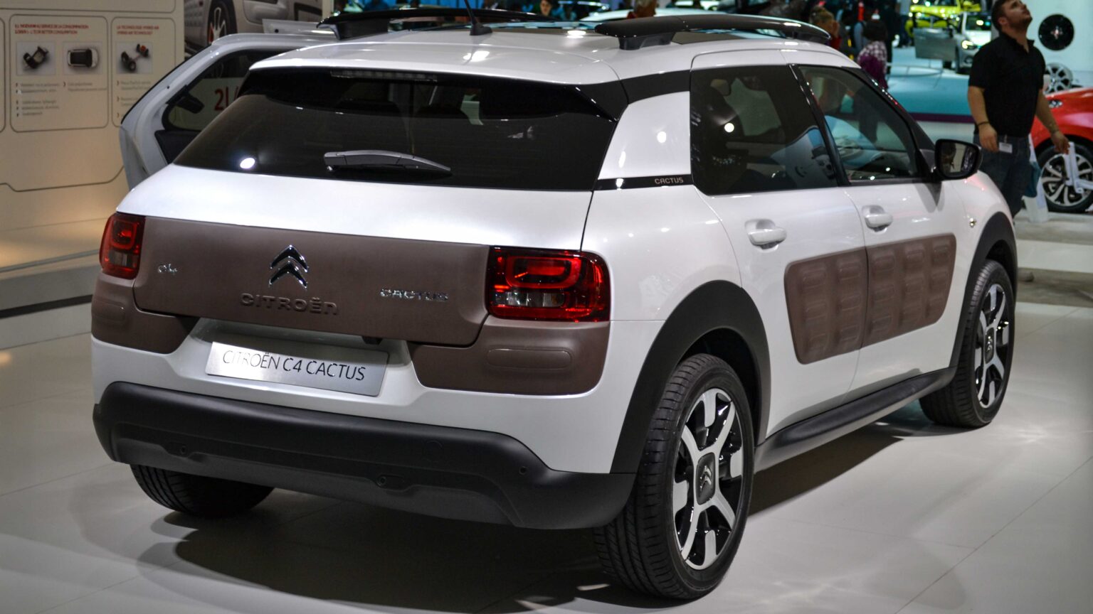 Citroen-Cactus-2015