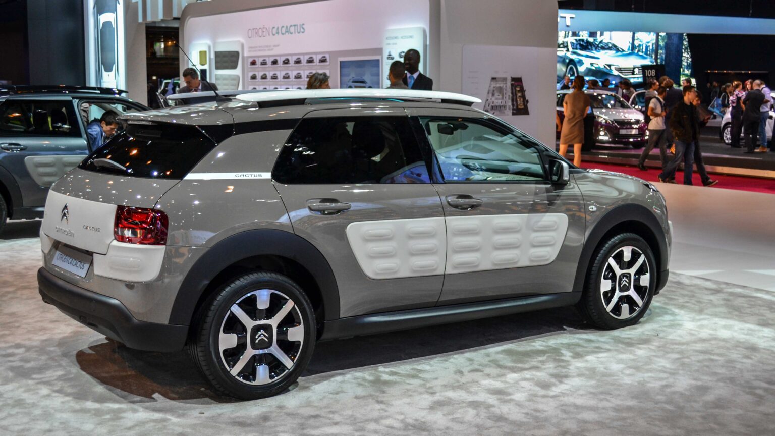 Citroen-Cactus-side