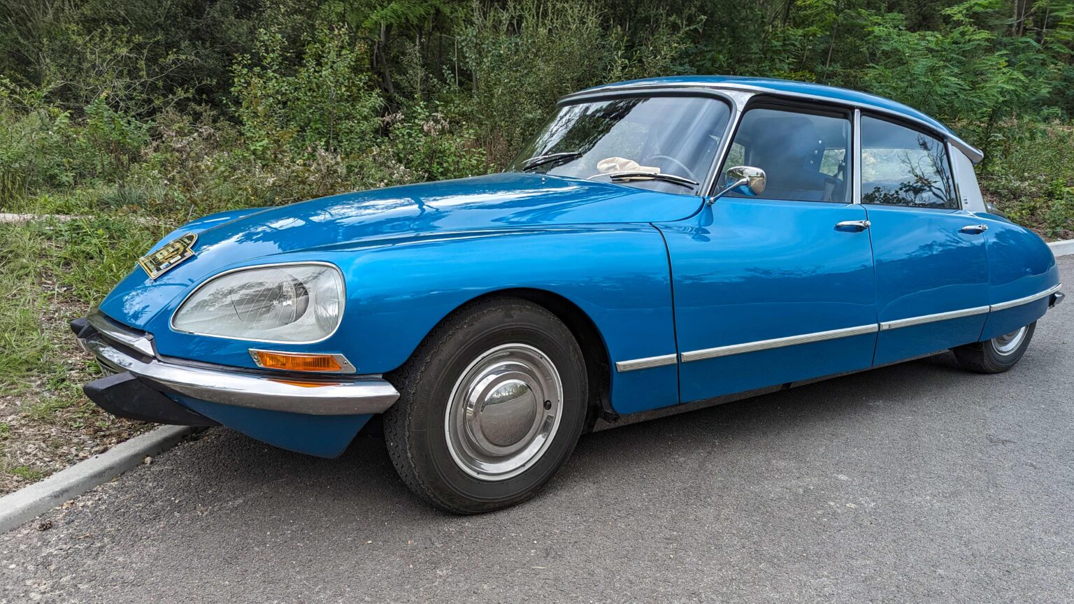Citroen-DS-21-in-France