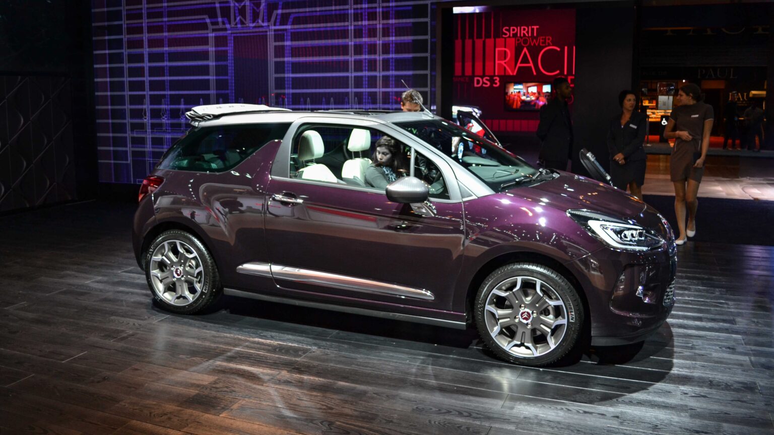 Citroen-DS-3-Open-roof