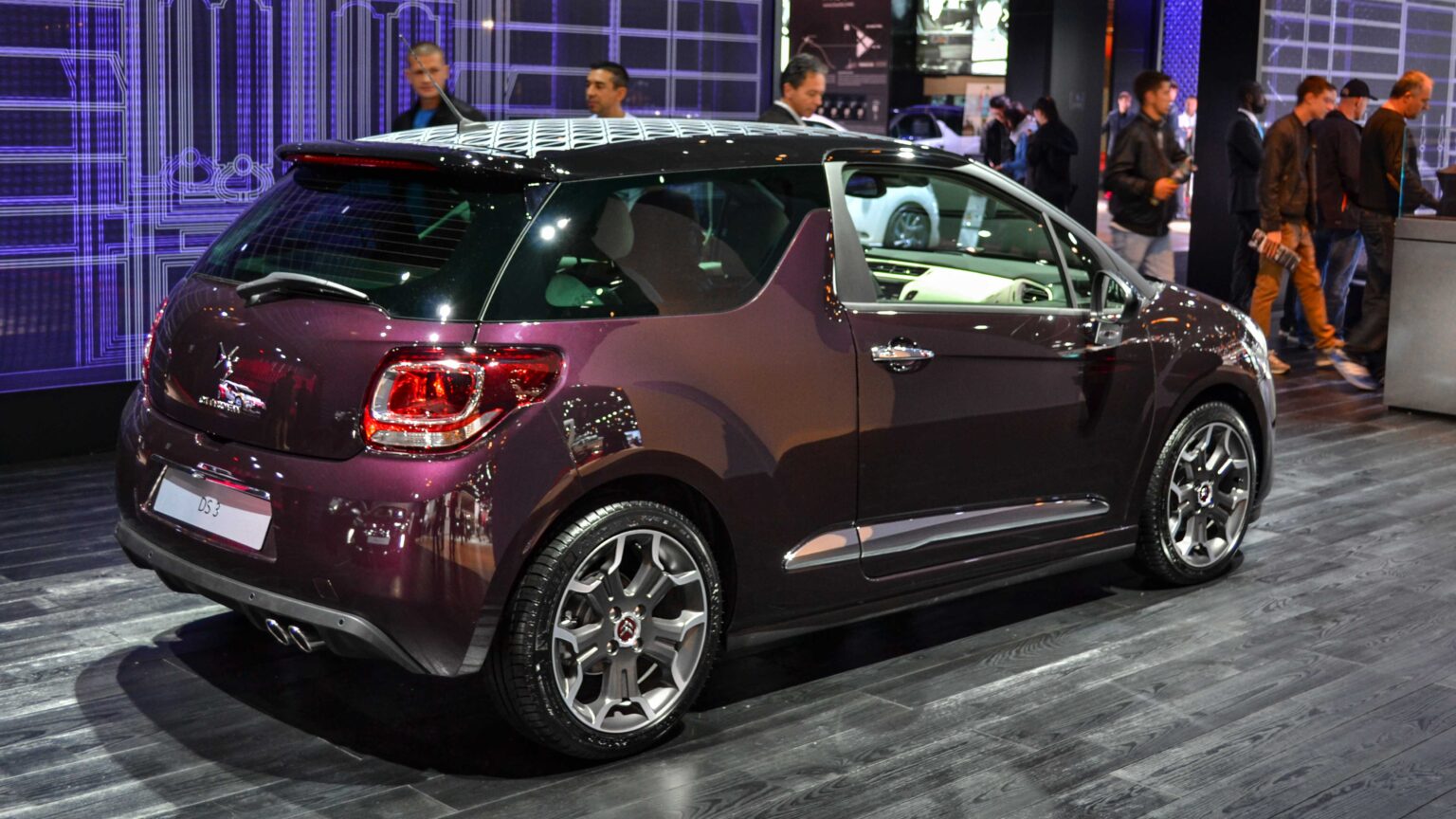 Citroen-DS-3-hatchback