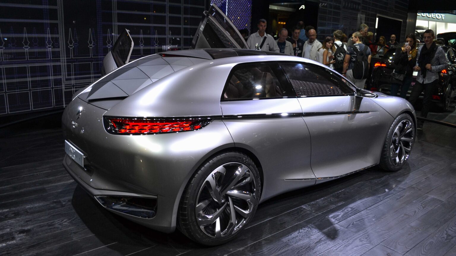 Citroen-DS-Devine-Concept-side
