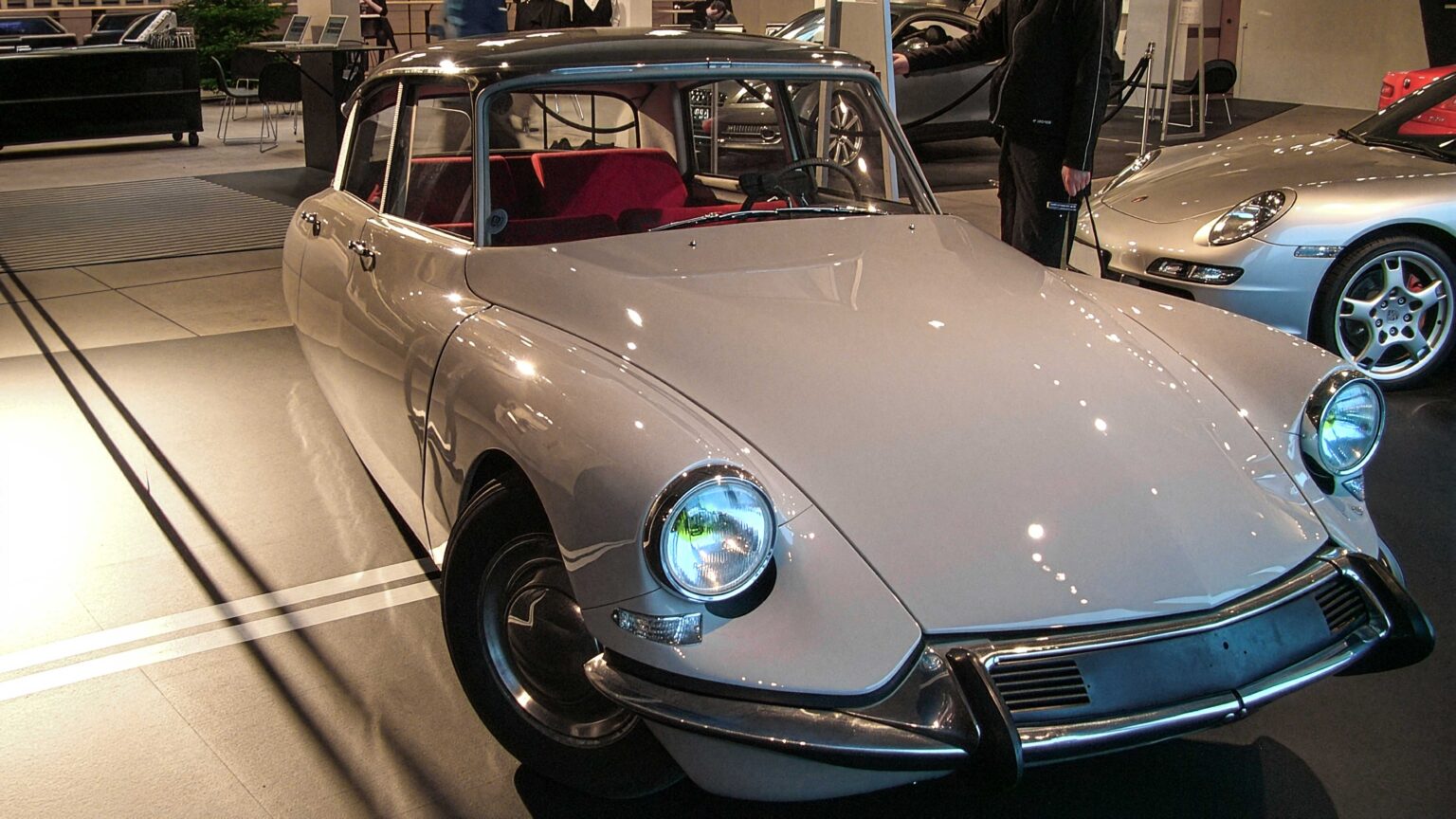Citroen-DS-in-Copenhagen