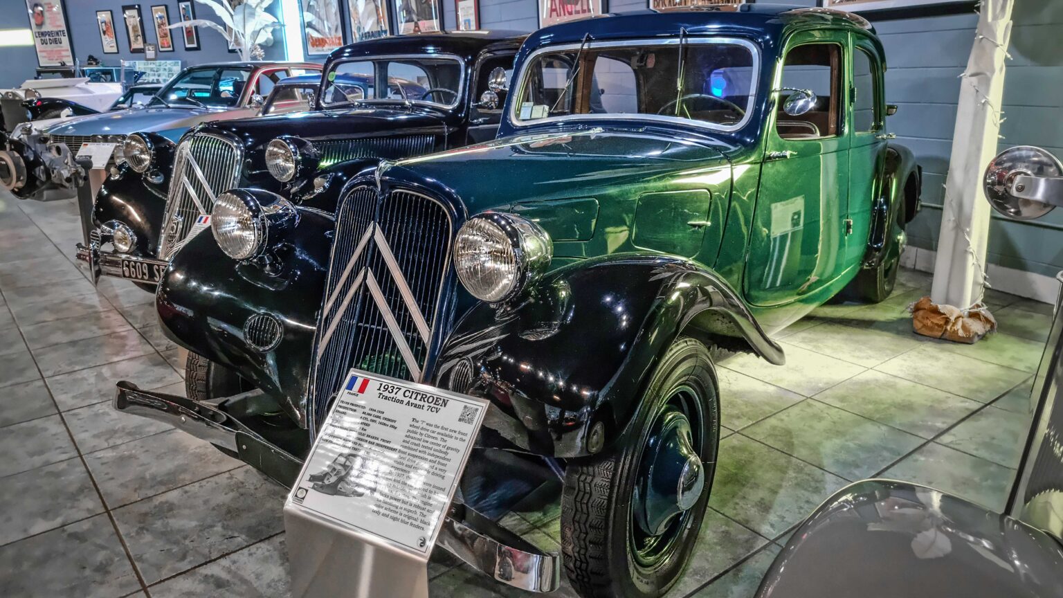 Citroen-Traction-Avant-7CV-1937