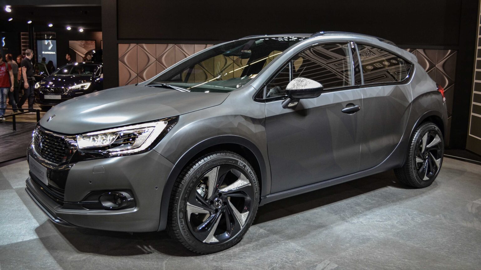 DS-4-Crossback-Concept