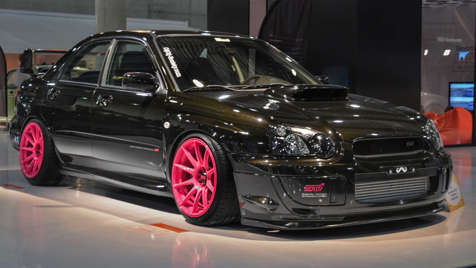 Subaru-Impreza-WRX-STI-with-pink-rims