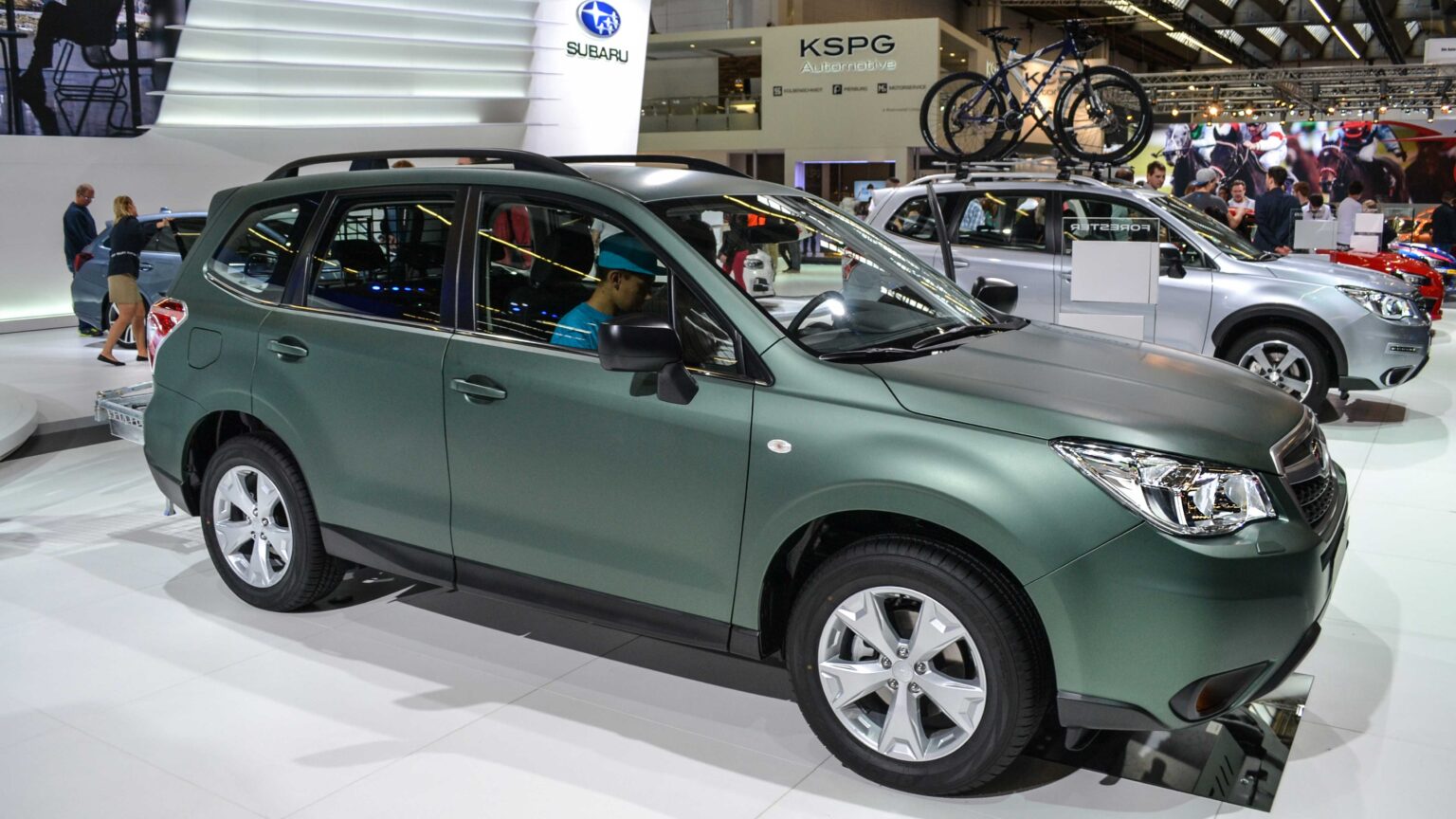 Subaru-Forester-green-satin