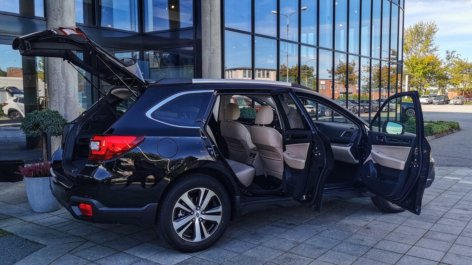 Subaru-Outback-2020