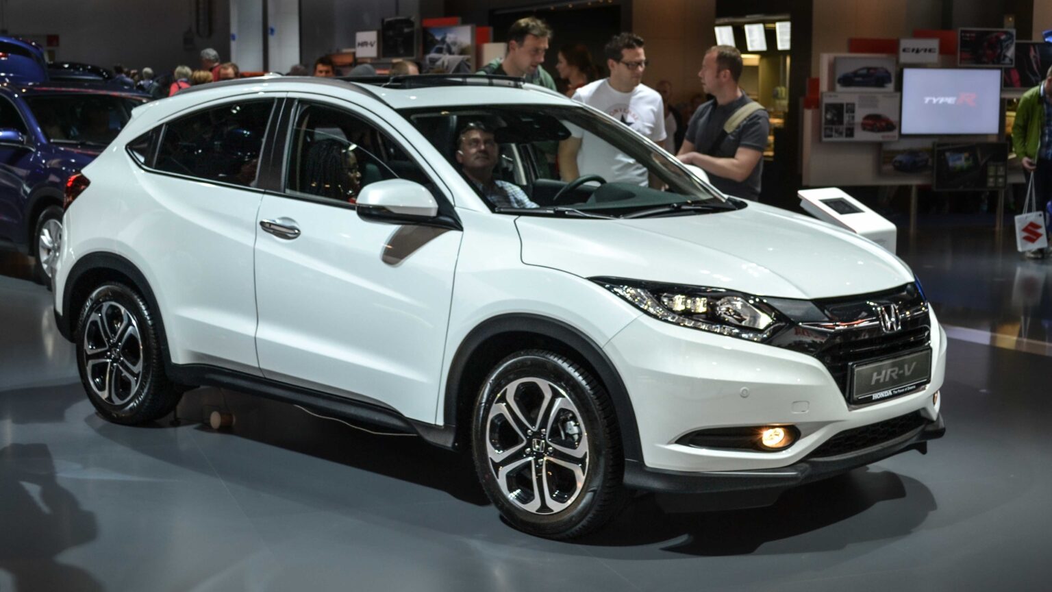 Honda-HR-V-2015-front