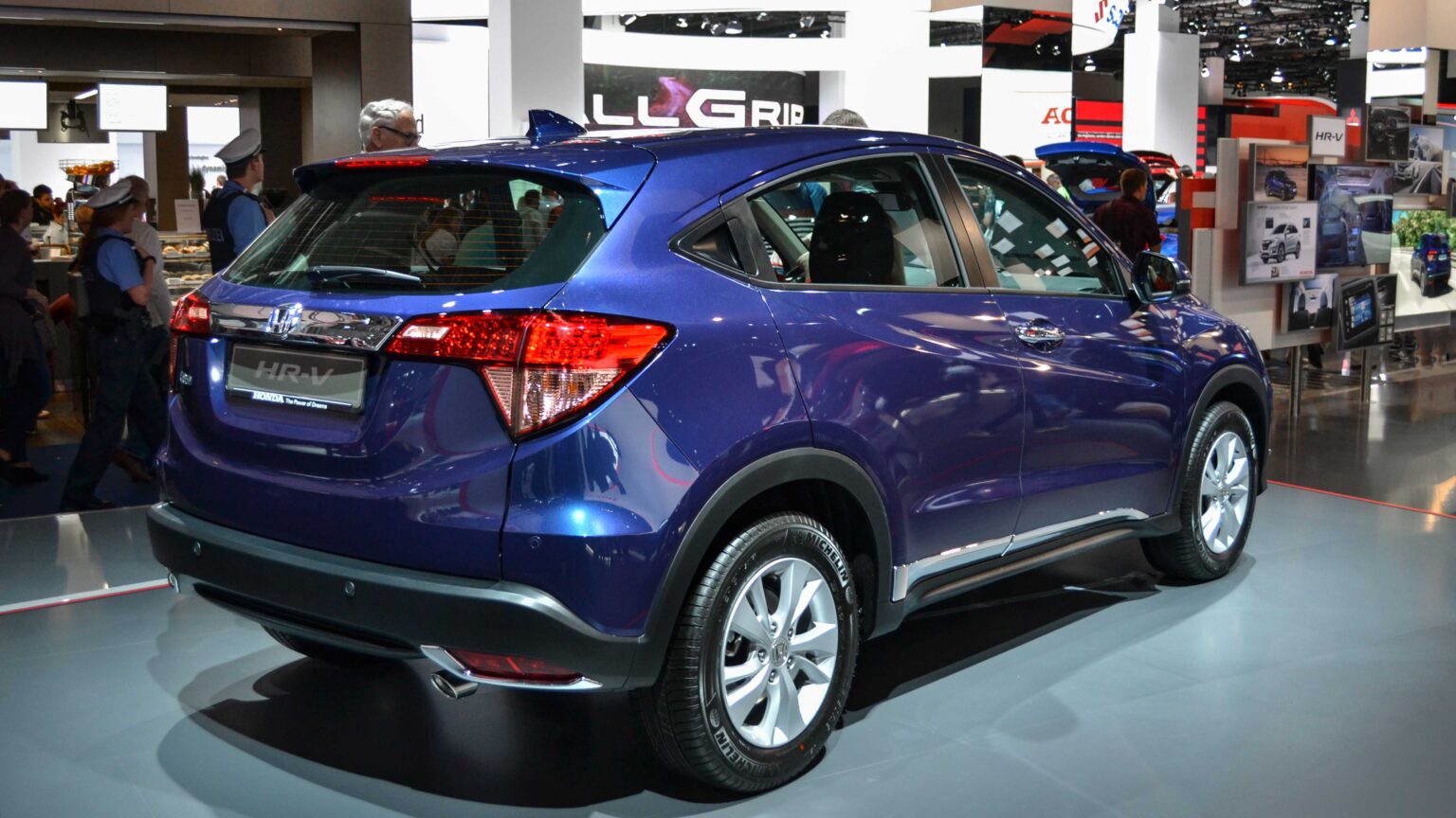 Honda-HRV-2015-IAA-blue