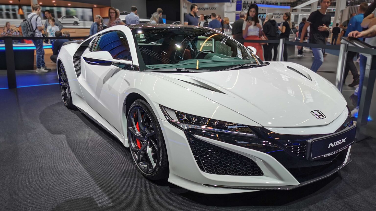 Honda-NSX-front-white-2019