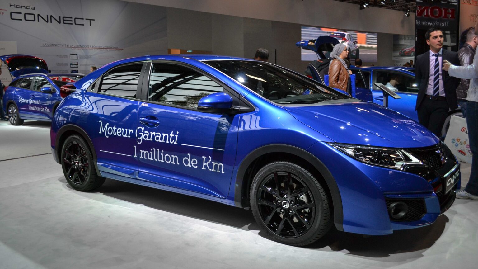 Honda-Civic-Hatchback-2015