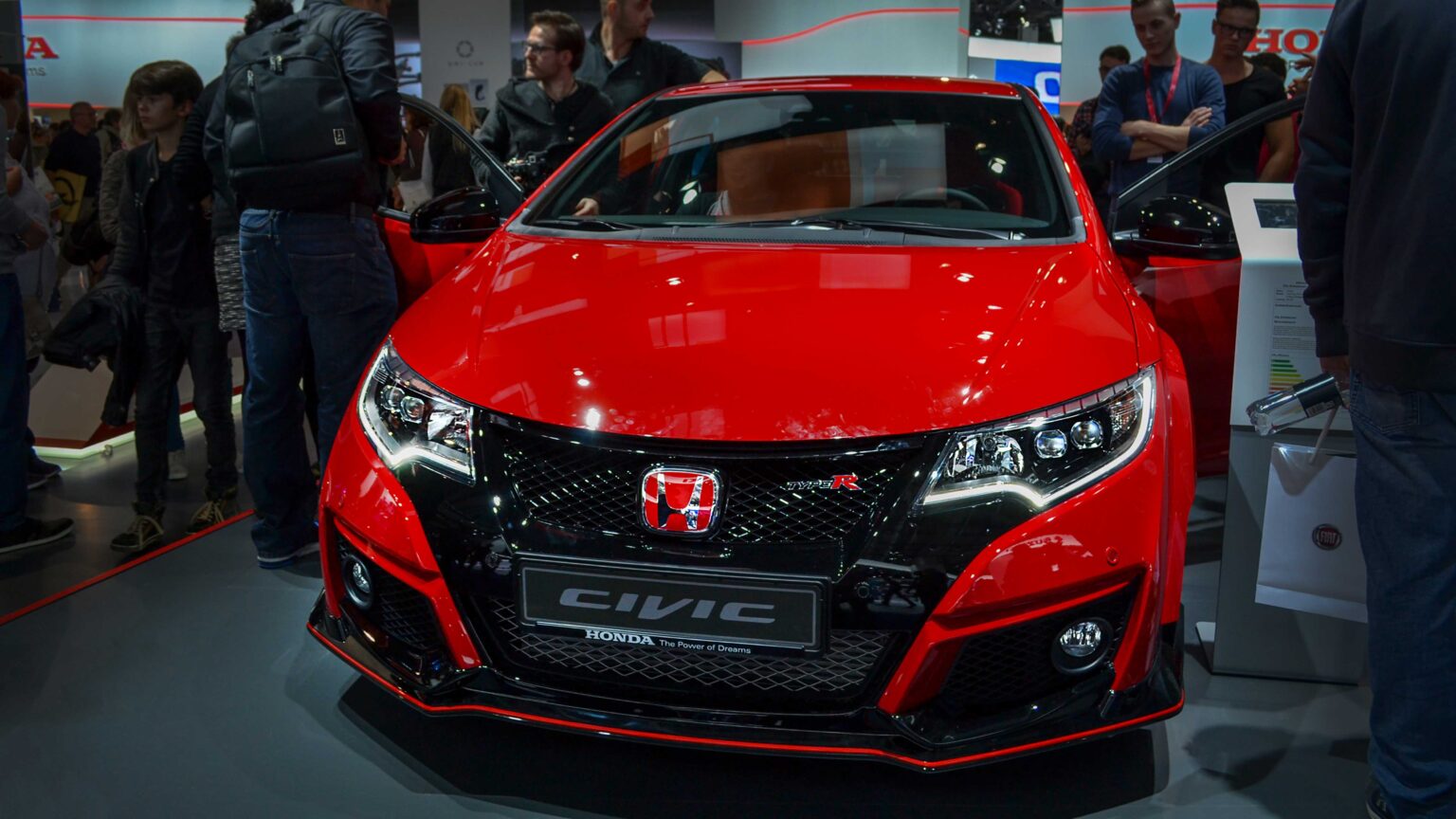 Honda-Civic-Type-R-2015-front
